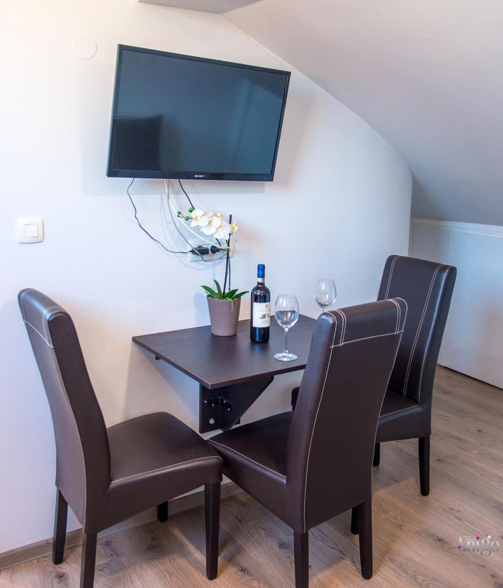 Apartments Enigma - With Private Parking Mostar Exterior foto