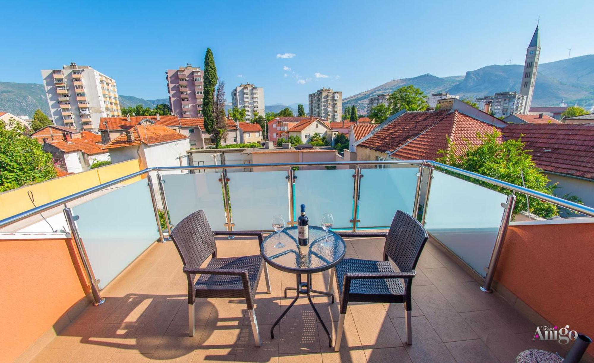 Apartments Enigma - With Private Parking Mostar Exterior foto